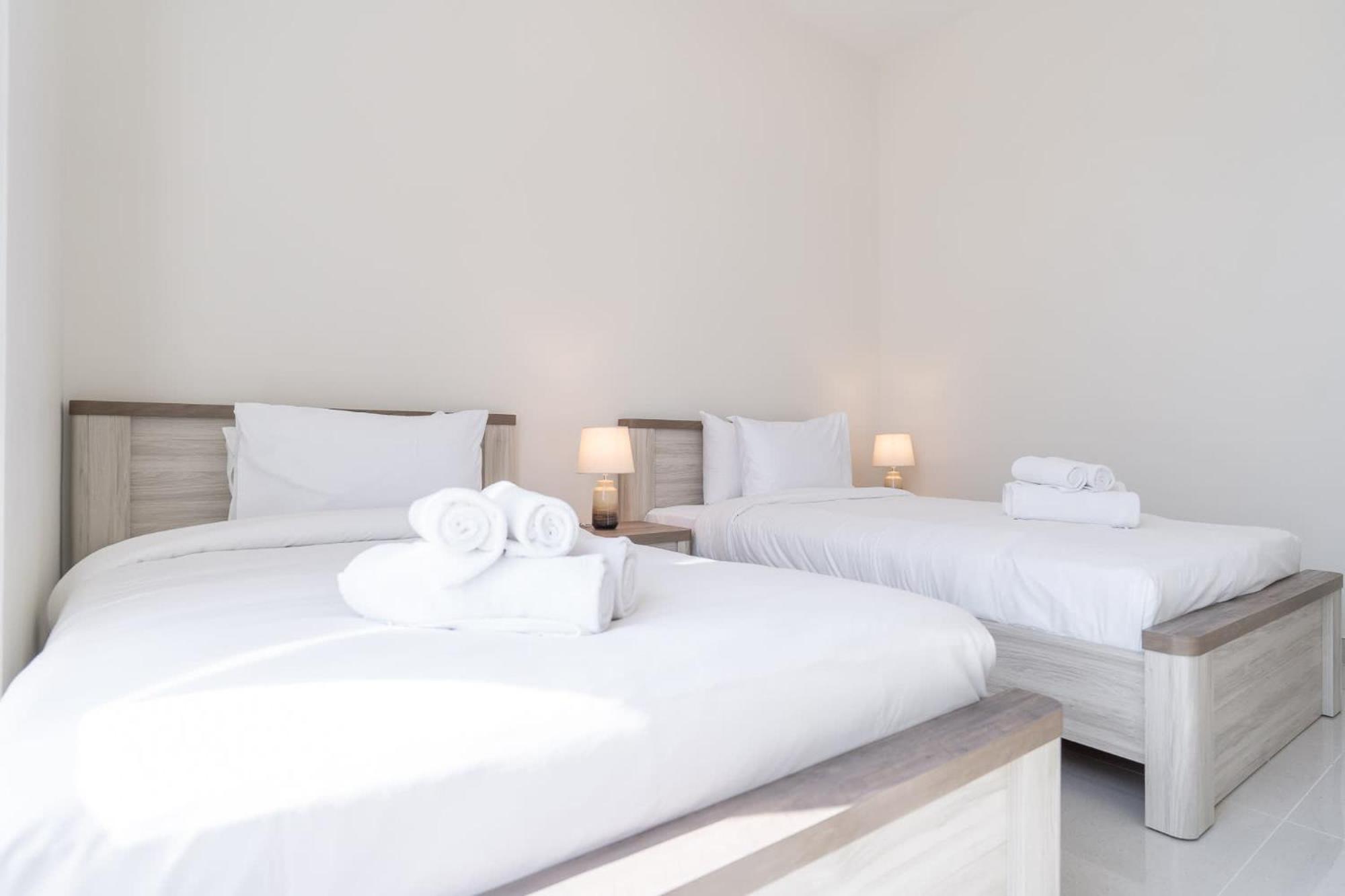 Stylish 2br With Amazing Pool View In Taya *