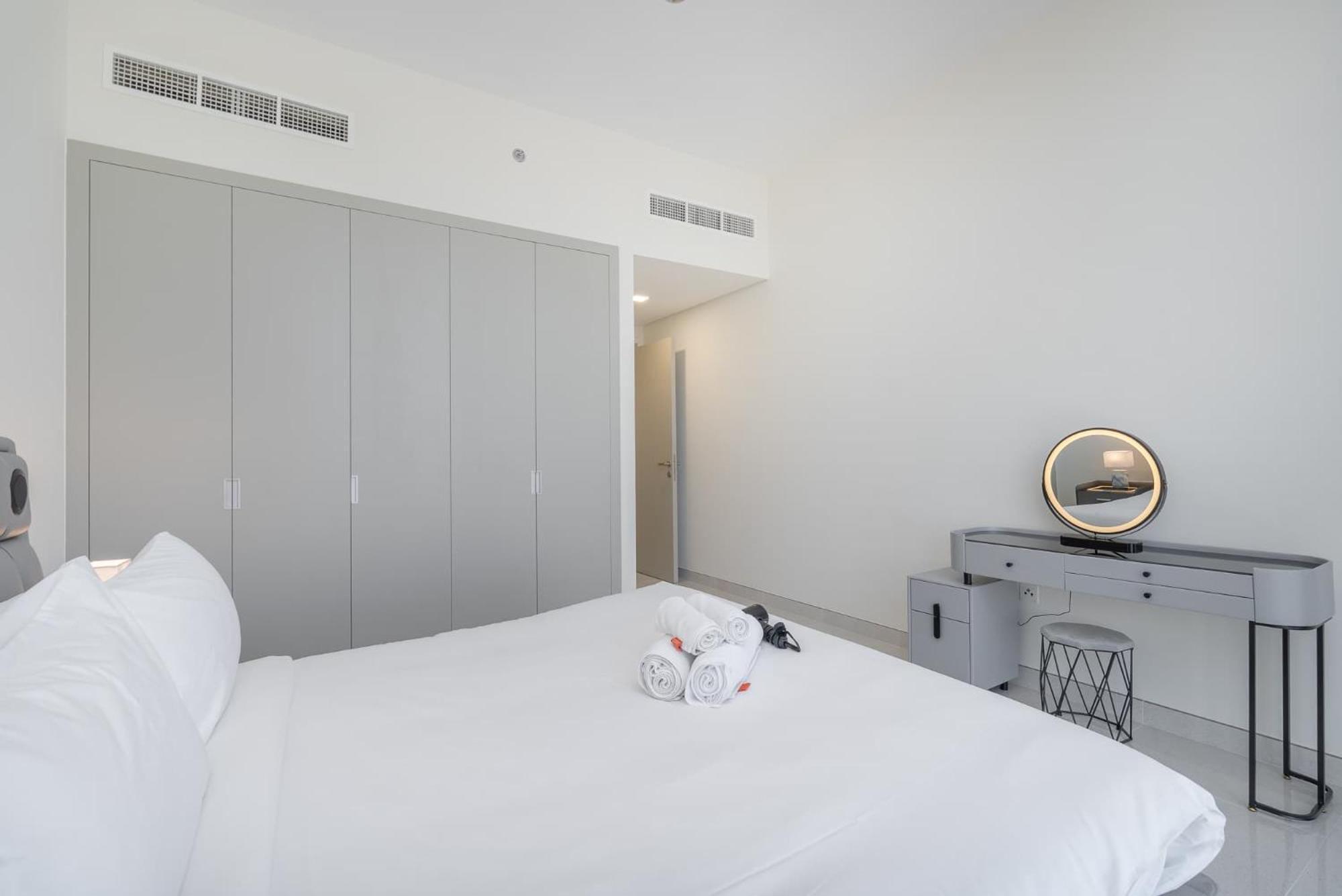 Apartment Stylish 2br With Amazing Pool View In Taya *