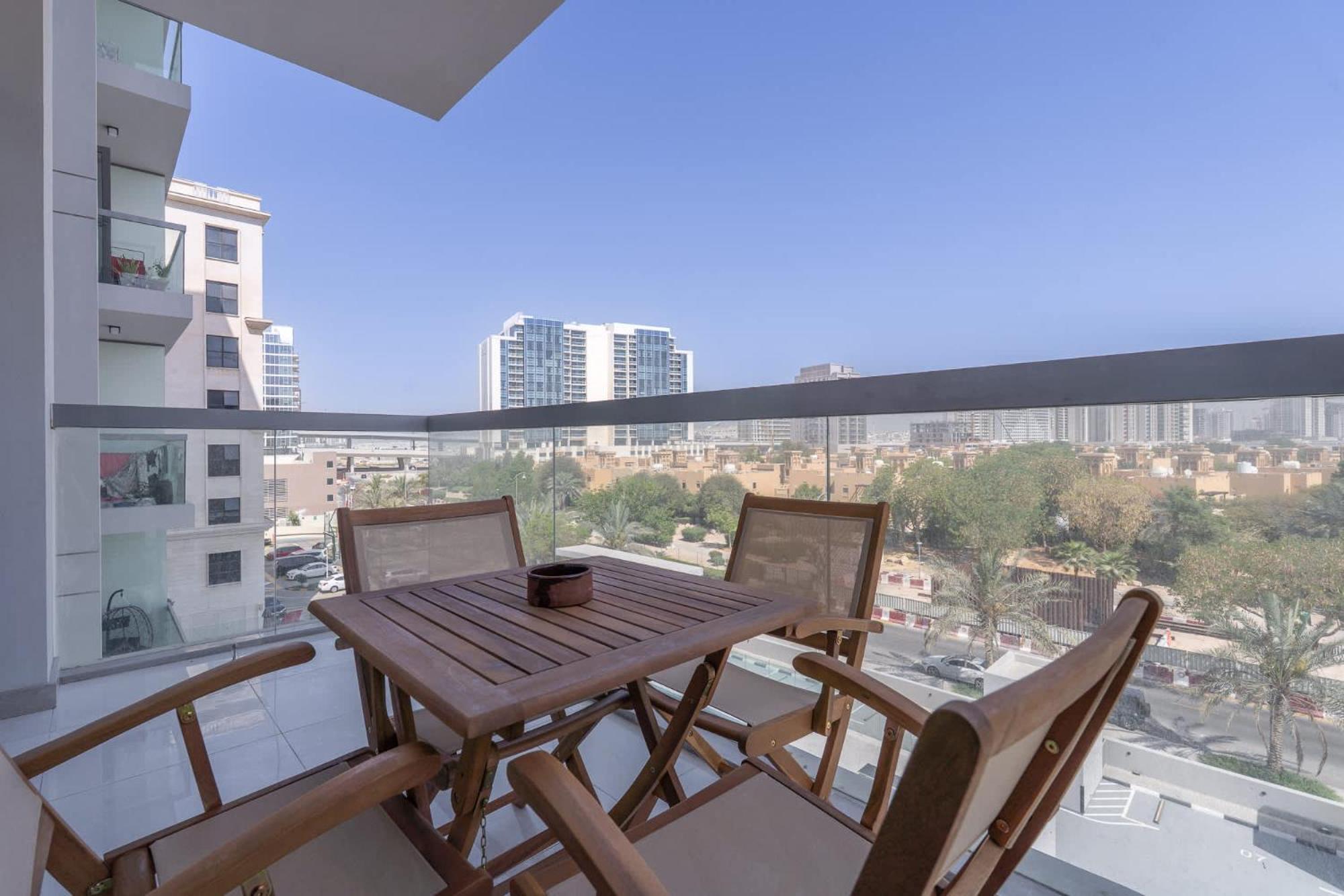 Apartment Stylish 2br With Amazing Pool View In Taya Dubai